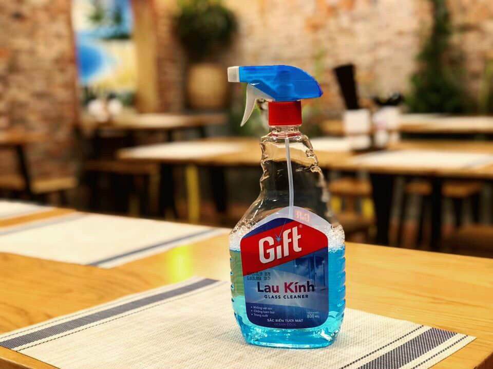 Nước lau kính 580ml
