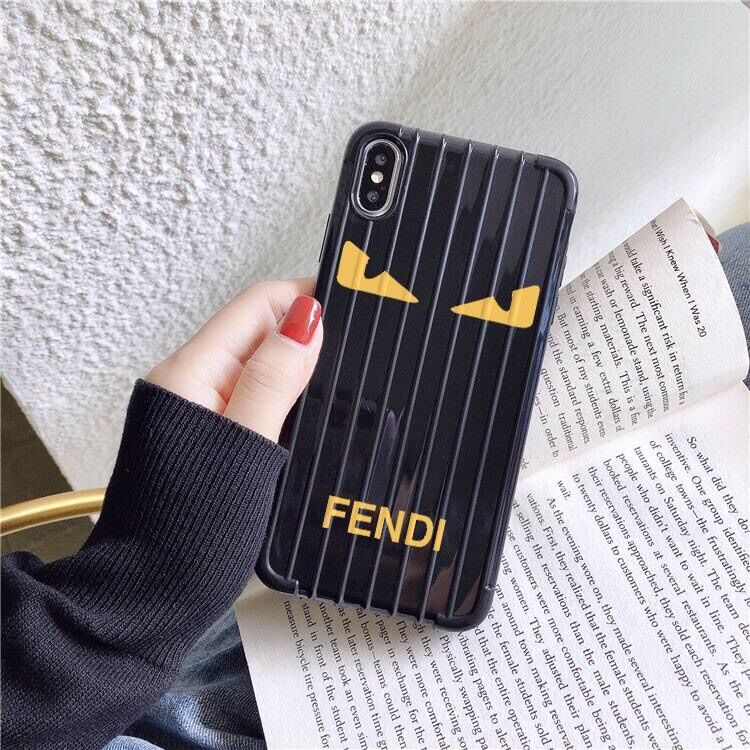 Ốp vali Fendi hình con mắt cho Iphone