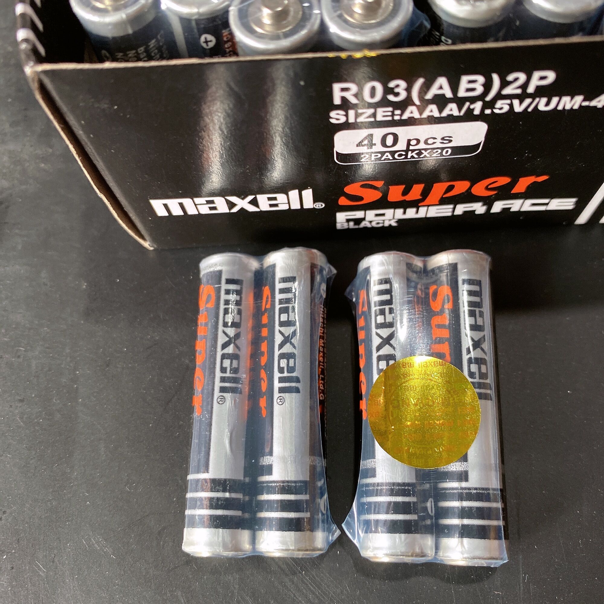 Hộp 40 viên pin Maxell AAA (3A)