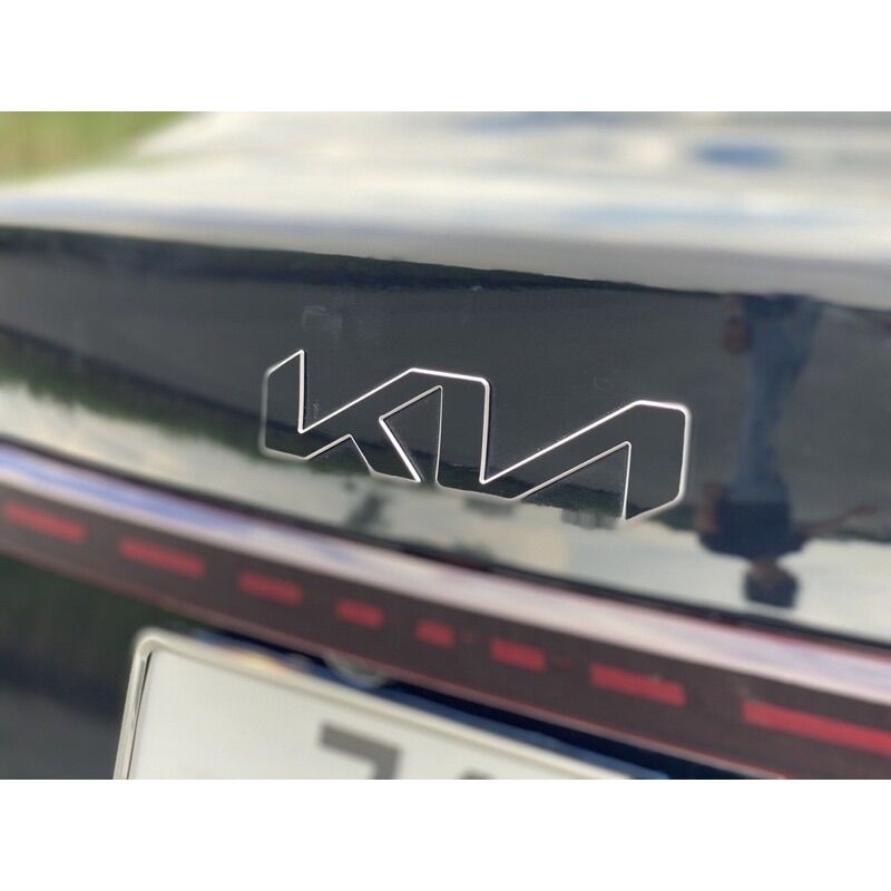 Decal dán đổi màu logo KIA Mới ( 1 cặp)