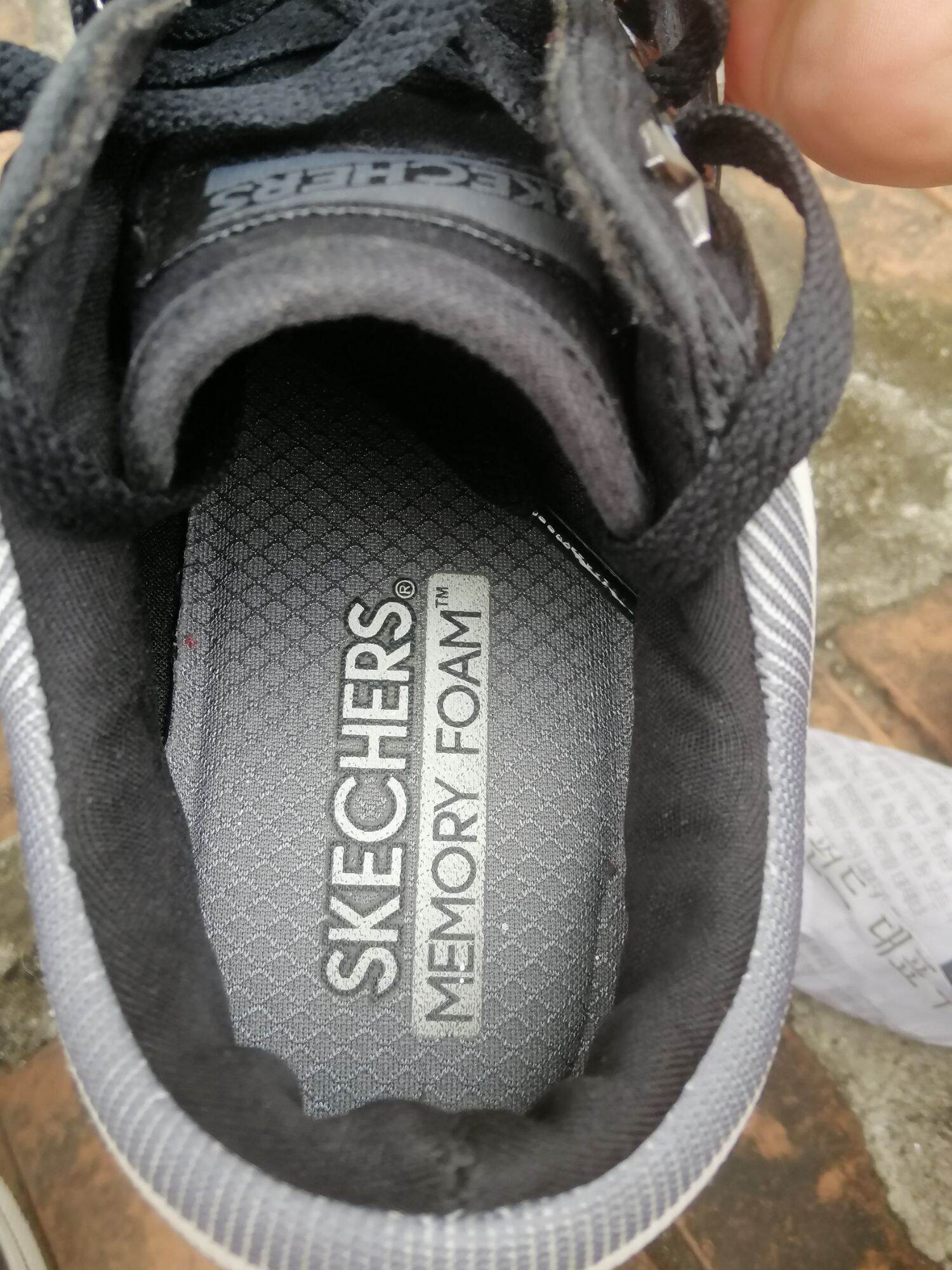 Giầy thể thao nữ hiệu Skechers của Mỹ