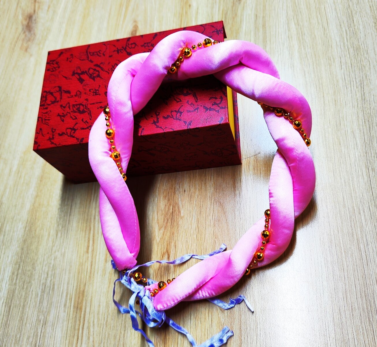 mấn đội đầu