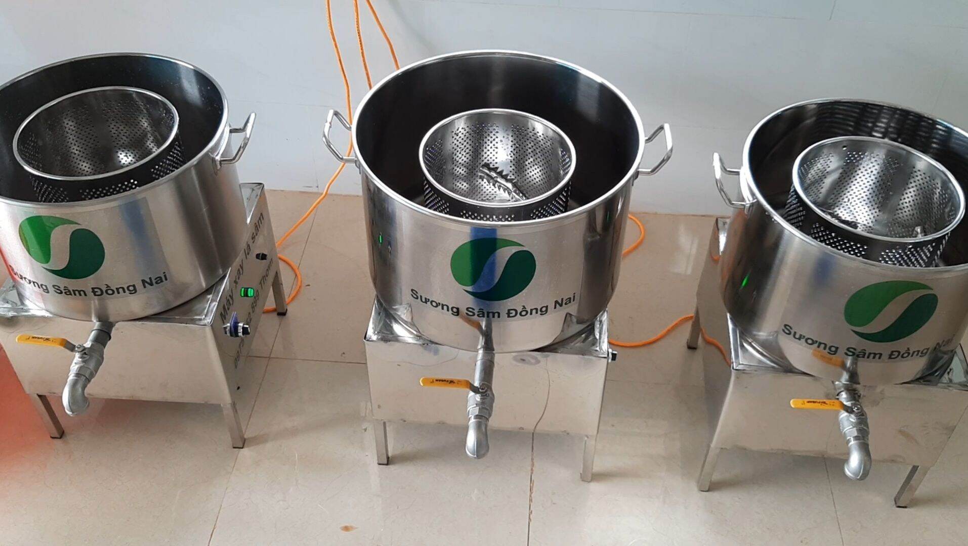 CÁCH VÒ LÁ SÂM BẰNG MÁY XAY SINH TỐ ĐƠN GIẢN TẠI NHÀ