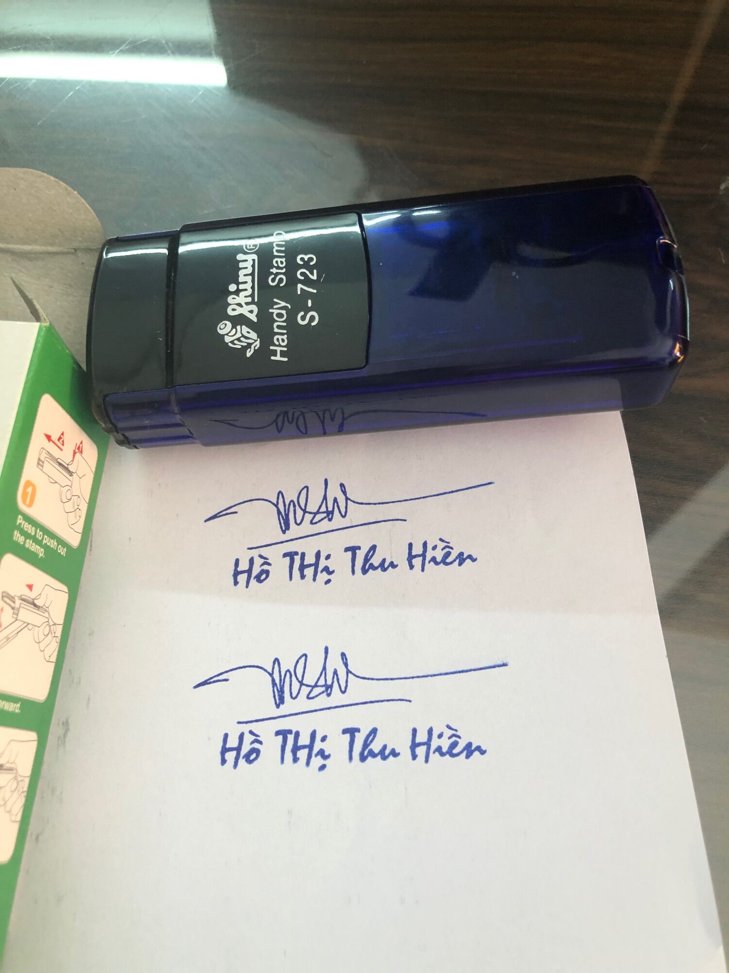 Con dấu khắc tên kèm chữ ký dạng usb hiệu tốt cao cấp bỏ túi nhỏ gọn hàng Shiny chính hãng
