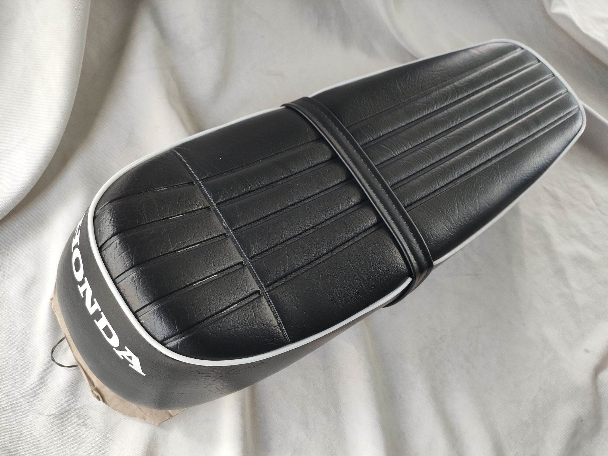 Yên xe Honda 67 - 68 form zin - đế sắt ôm bình xăng