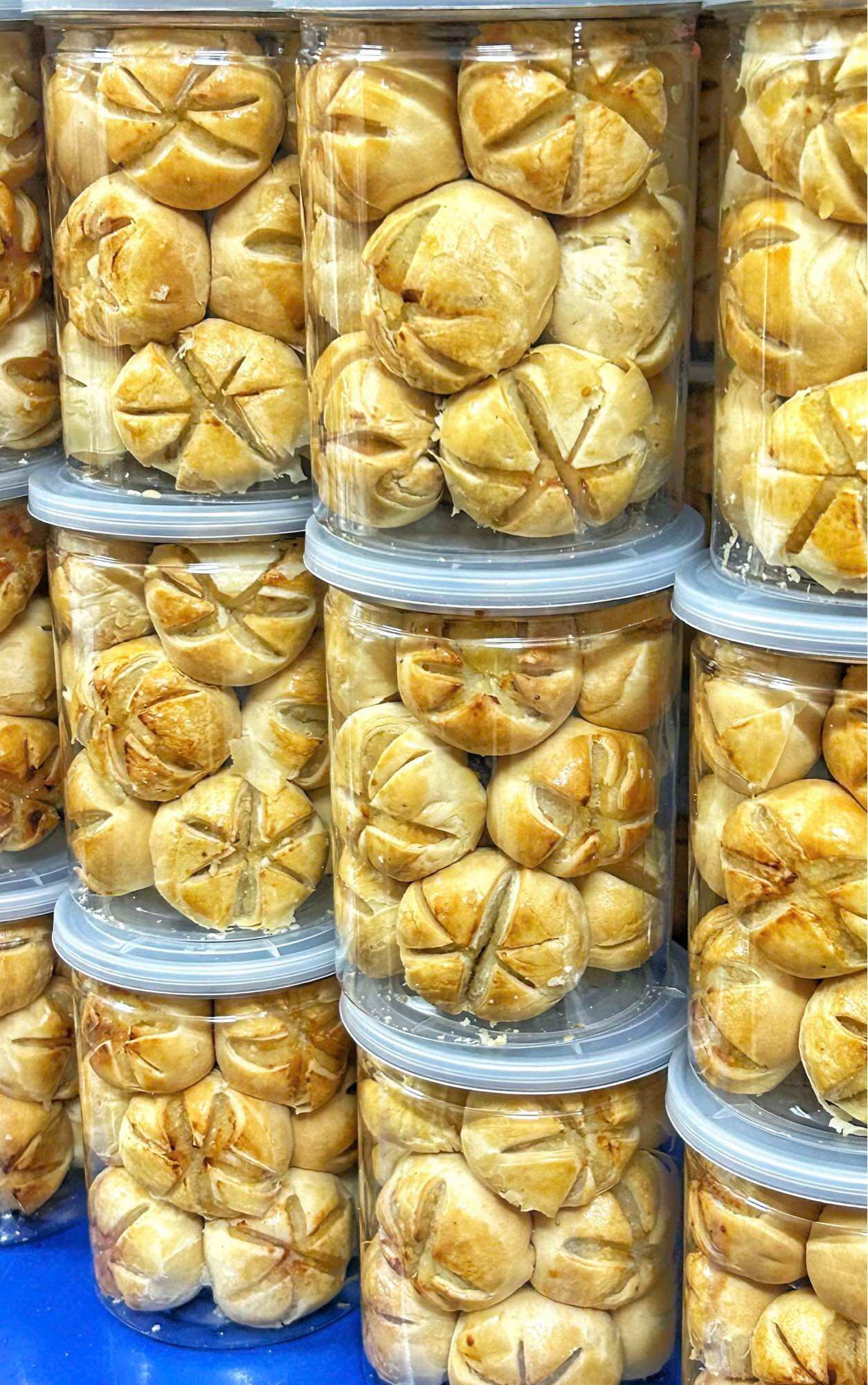 Bánh dừa nướng sầu riêng / đậu xanh Đồng Tiền 300g