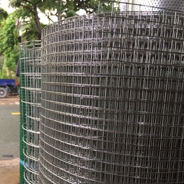Lưới kẽm ô vuông 1,5cm khổ 1m   lưới làm lồng chim , chuồng gà🐣🦆🦅🦉 ( đvt bán mét vuông dạng cuộn )