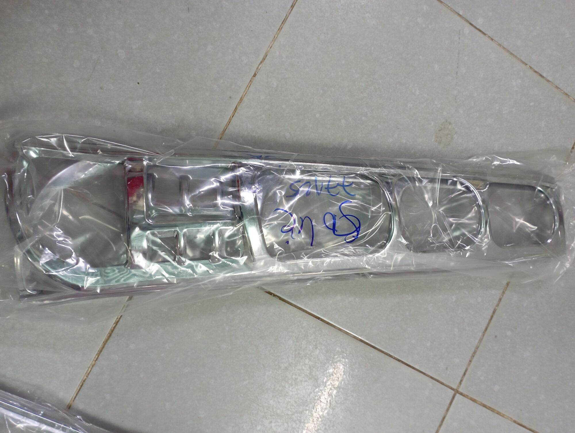 Ốp đèn hậu mitsubishi jolie 2004-2006