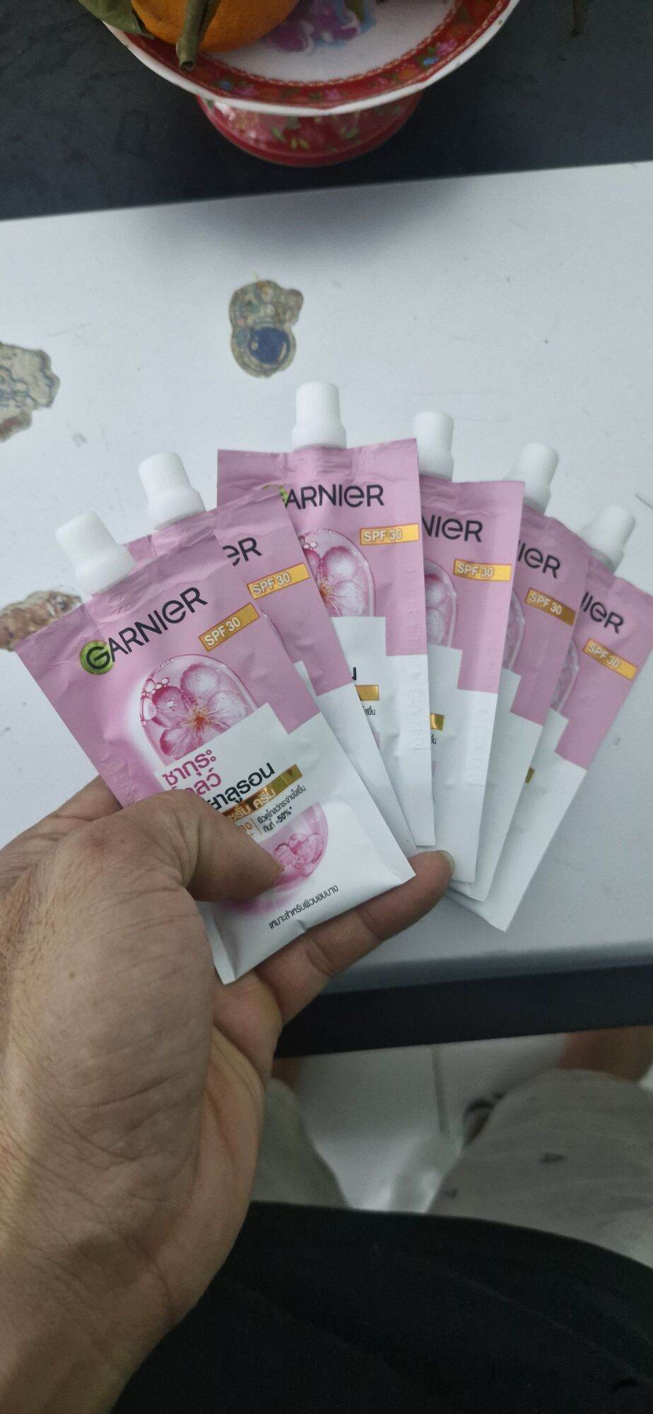 6 gói dưỡng Garnier Hồng