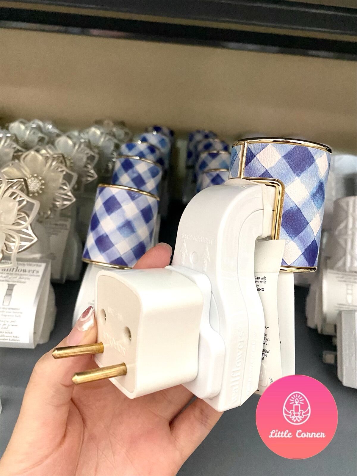 PLUG CẮM TINH DẦU BATH AND BODY WORKS (BBW) 220V