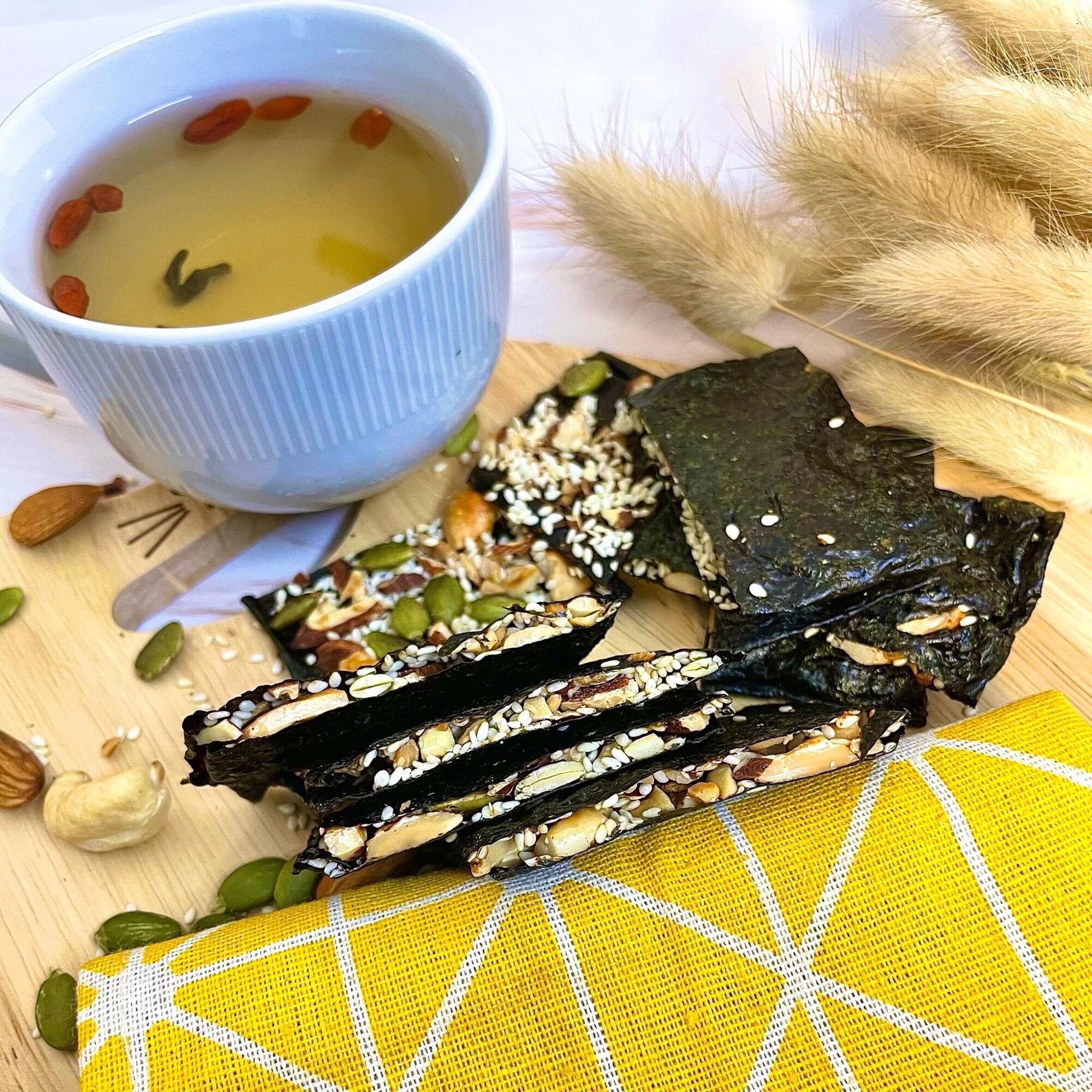 Rong biển kẹp hạt túi zip 250gr