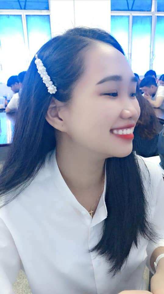 Kẹp tóc đính hạt cao cấp ( ngẩu nhiên 1 cái)