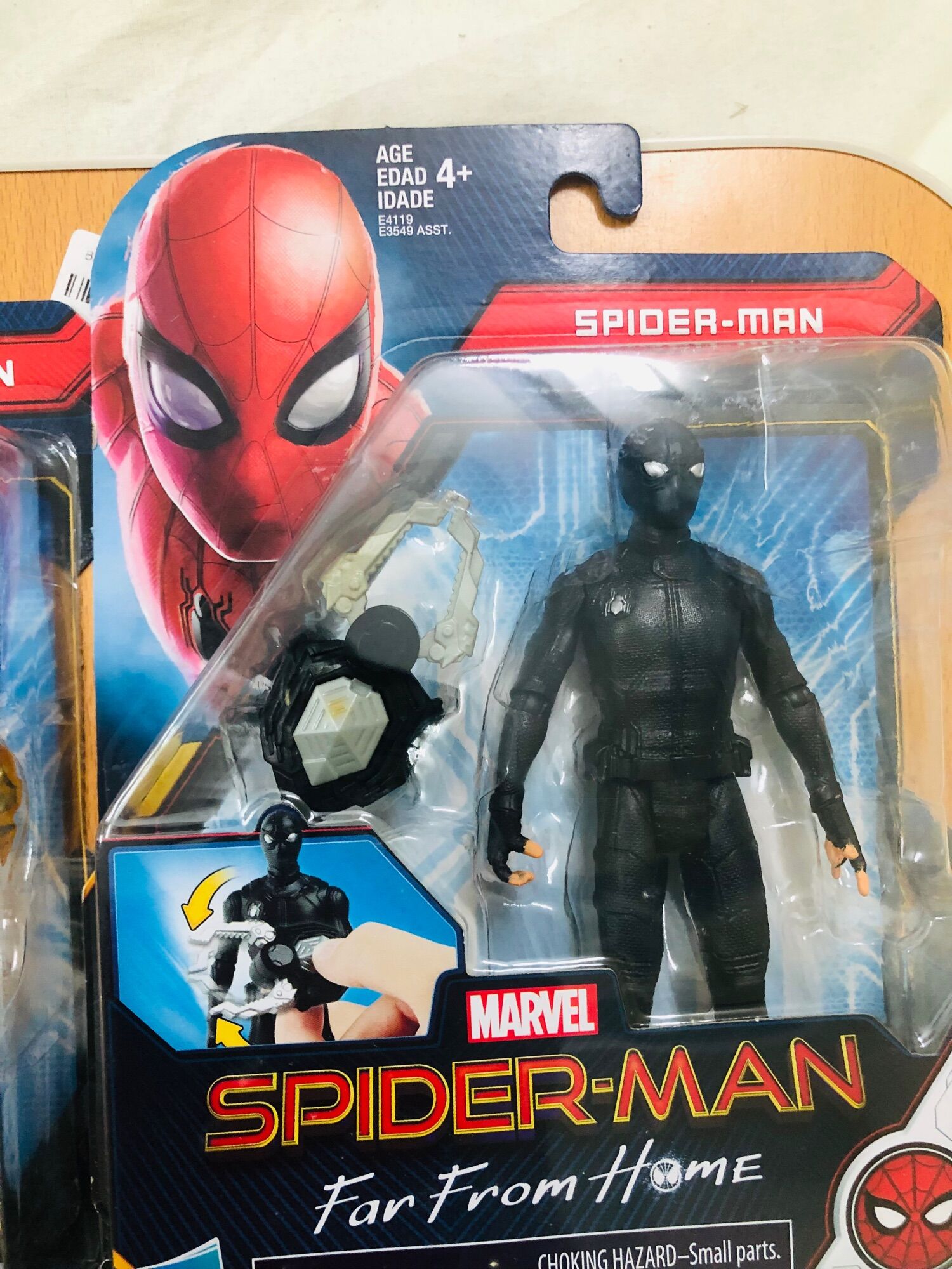 Set 6 anh hùng Marvel cực ngầu Superman far from home