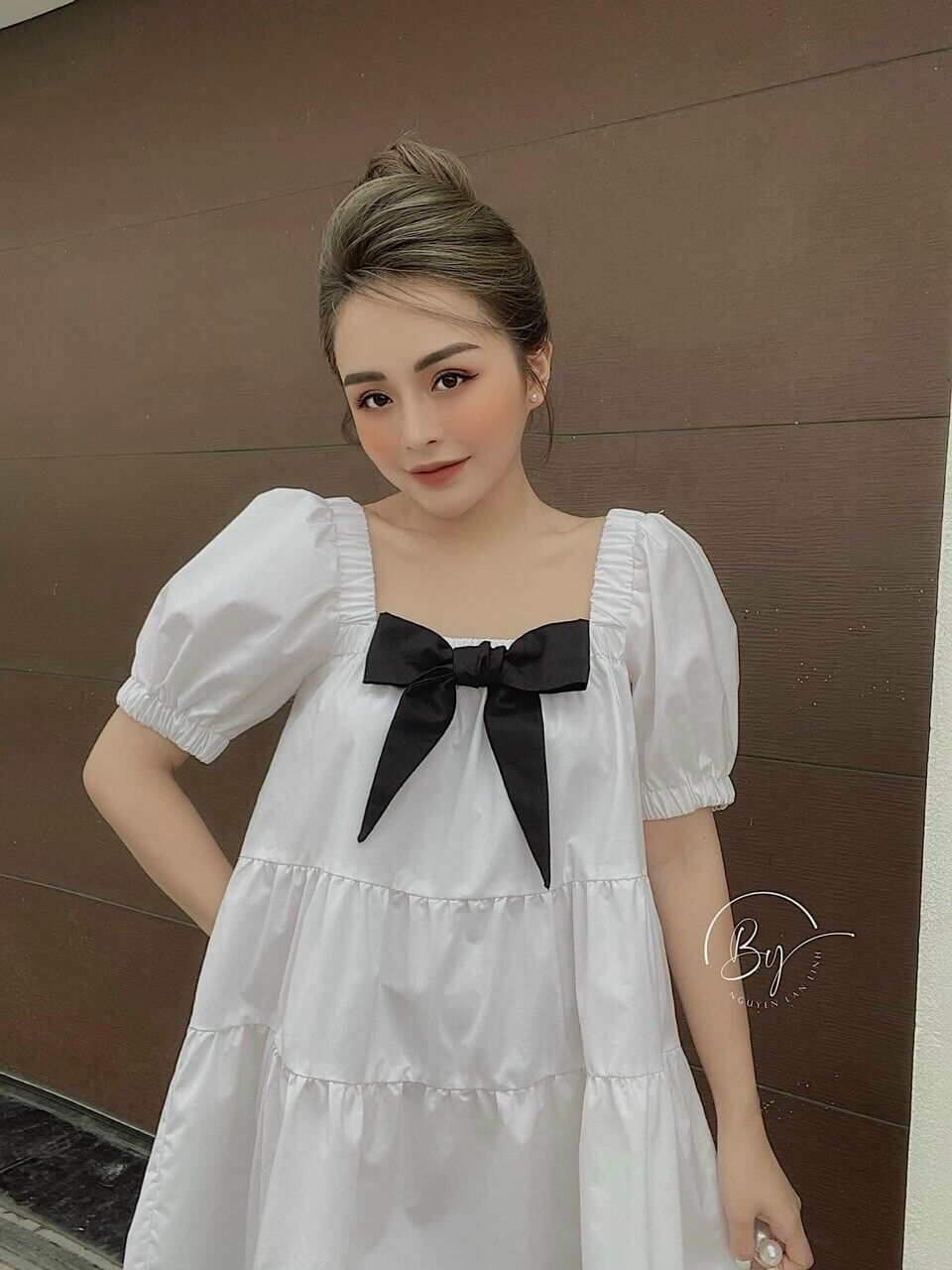 [HCM] Đầm babydoll trắng nơ đen siêu đáng yêu