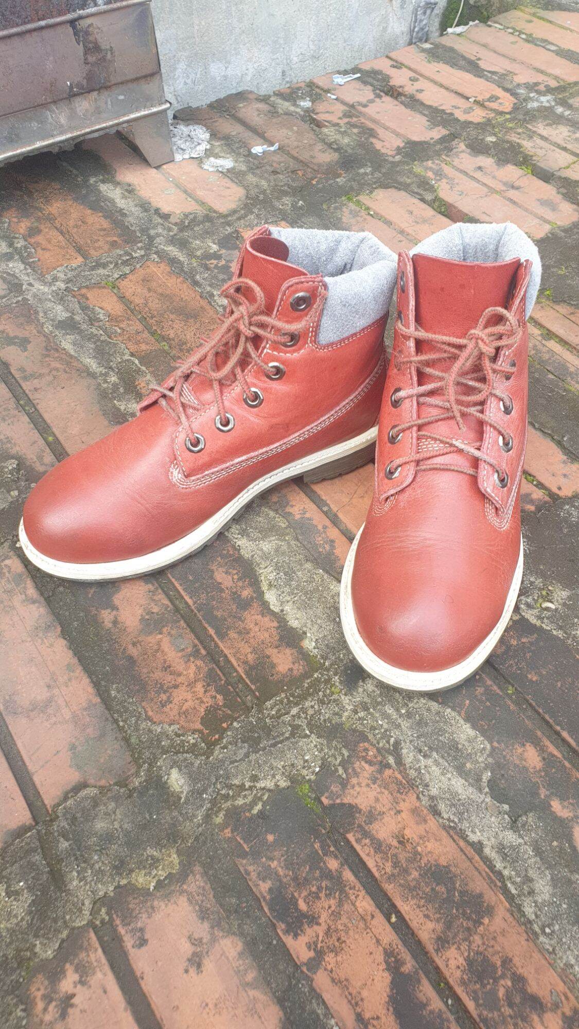 Giầy bốt da nam hiệu Timberland của Mỹ