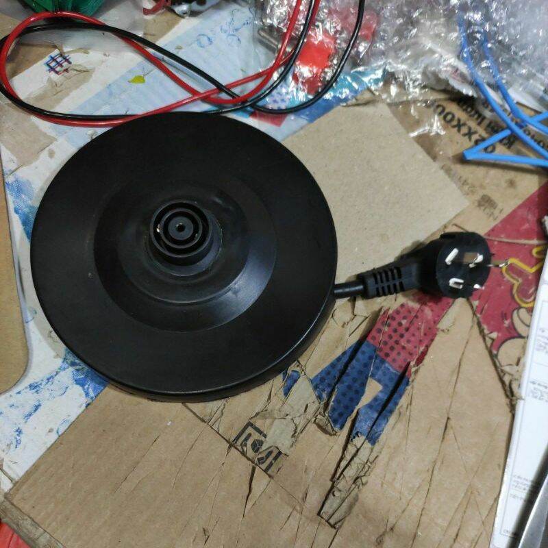 Đế ấm siêu tốc liền dây phích cắm
