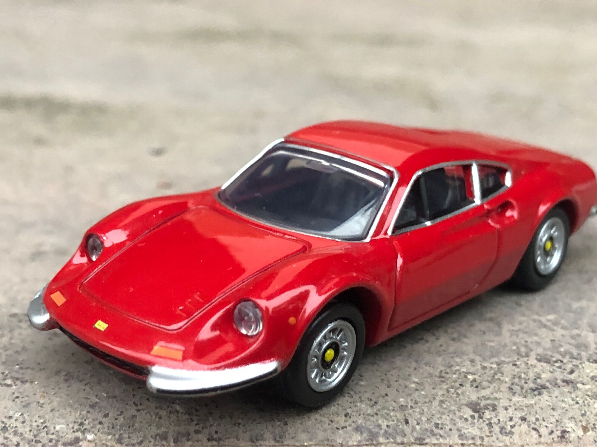 Xe mô hình tomica ferrari dino 246 gt 1:61