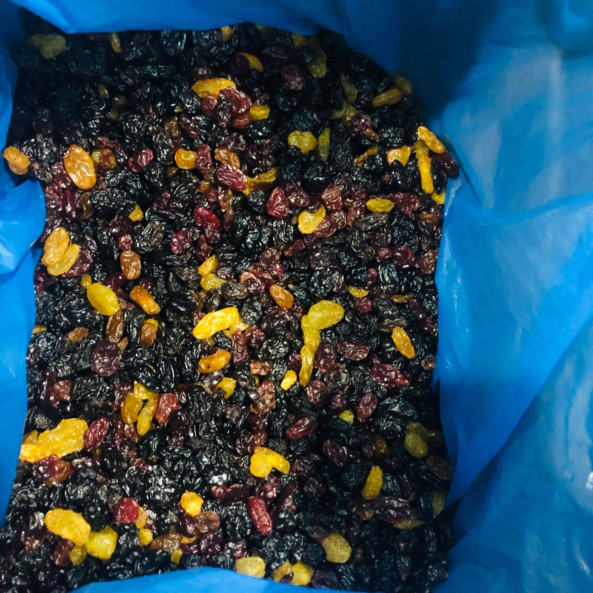 500gr Nho khô 3 màu (nho xanh, nho đen, nho đỏ)- 500g raisins (red, green black)