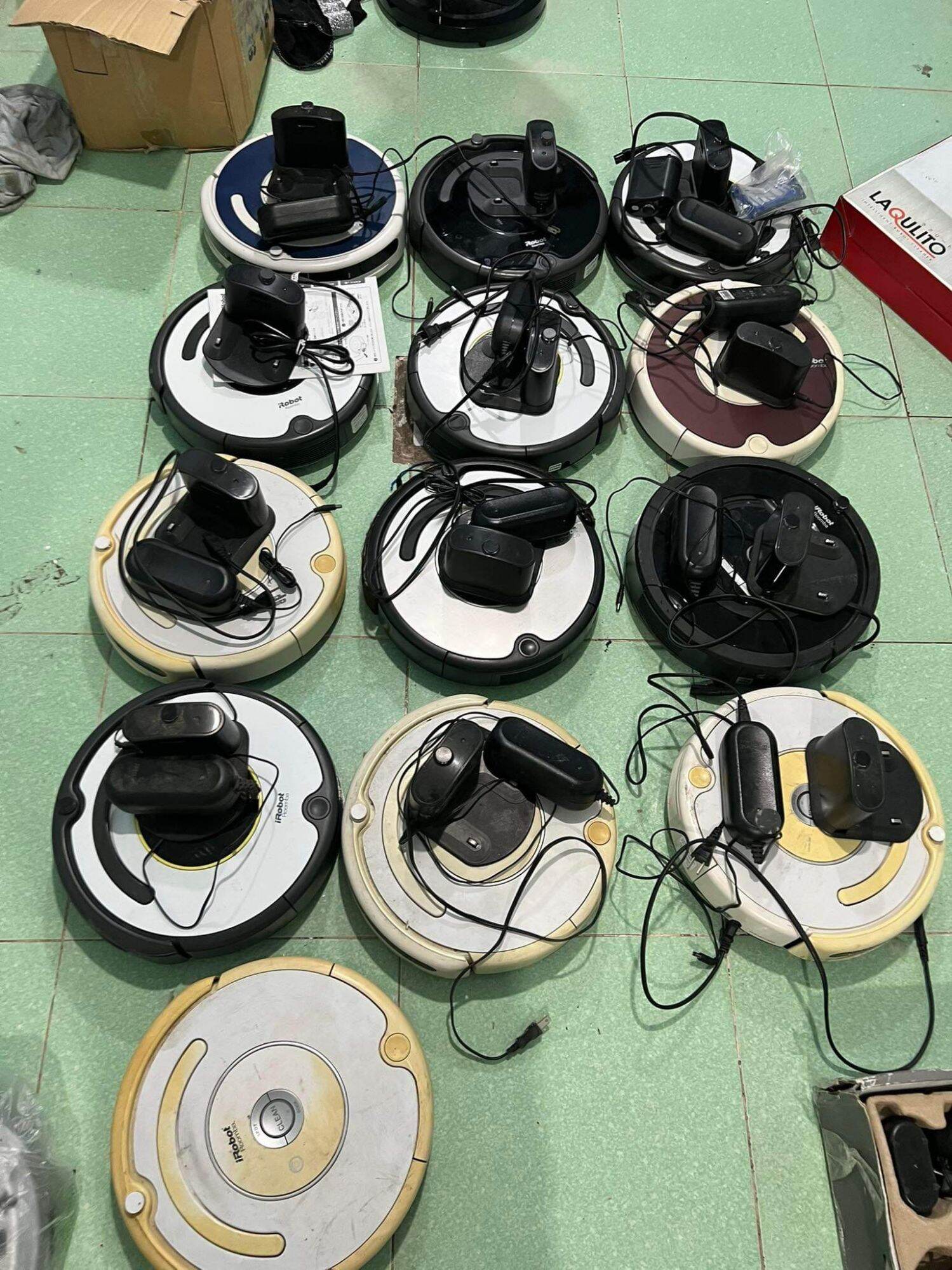 robot quét nhà hút bụi