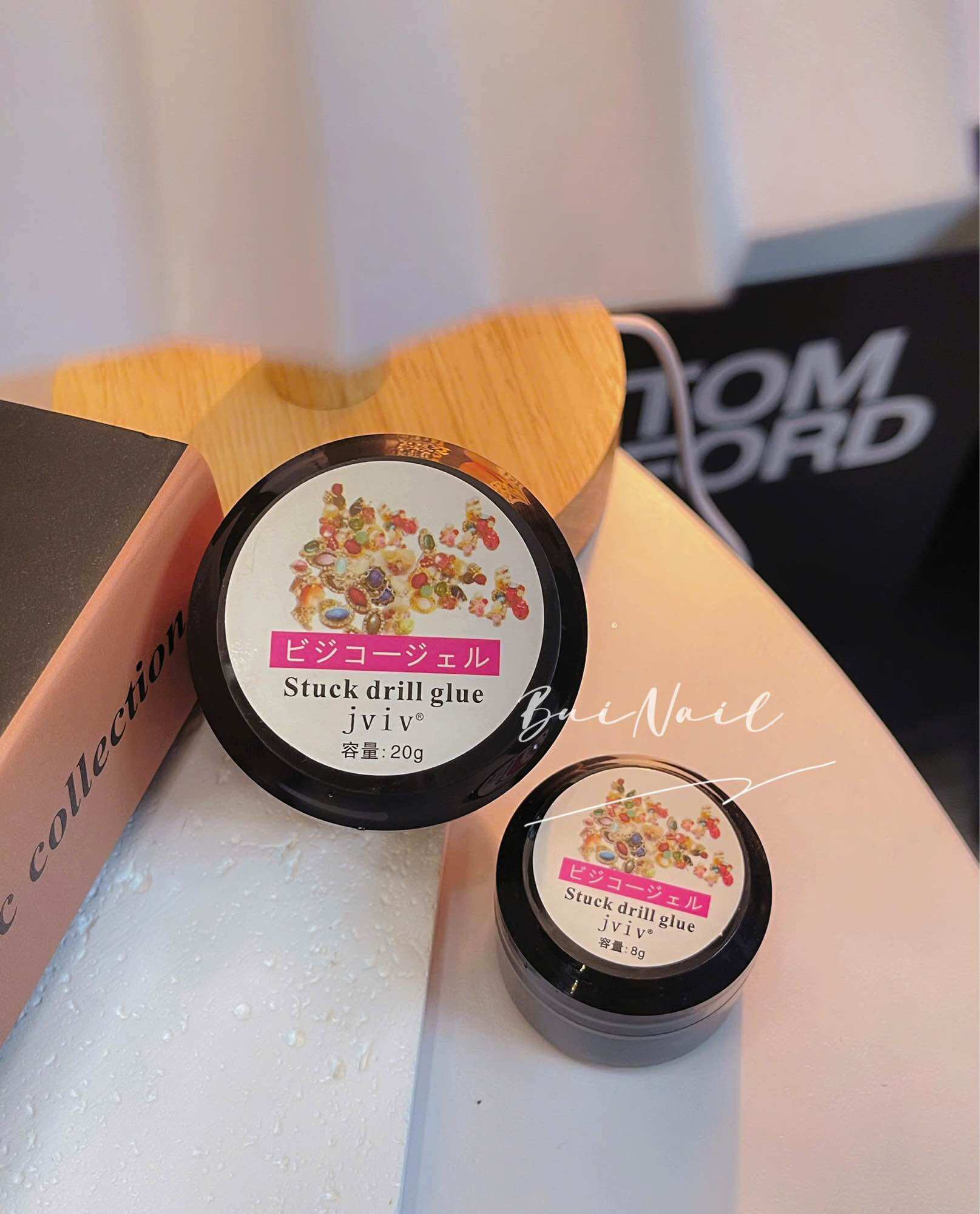 GEL ĐÍNH ĐÁ DẠNG HỦ