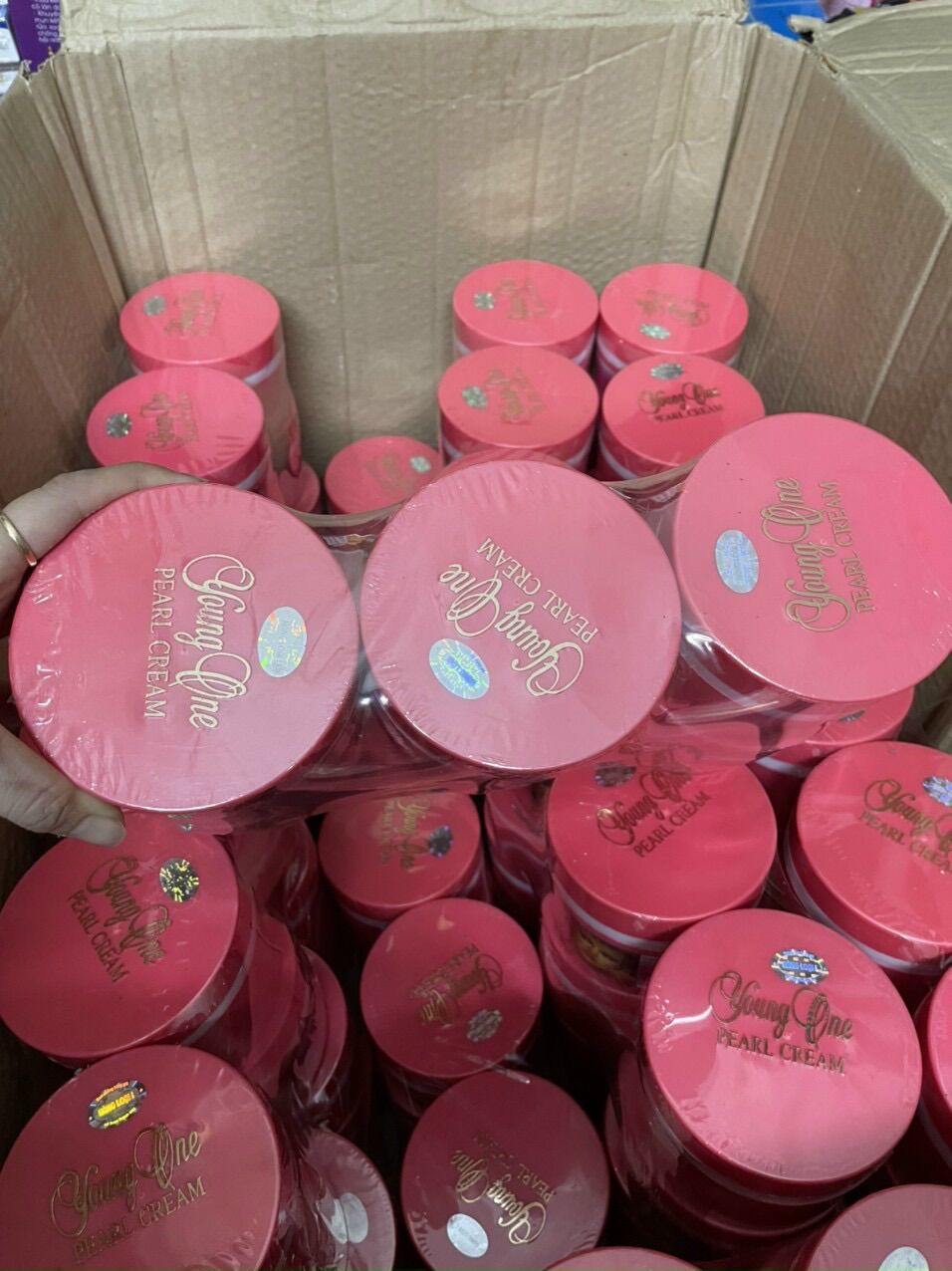 [HCM]Lẻ hũ 100g kem xù trần young one đại