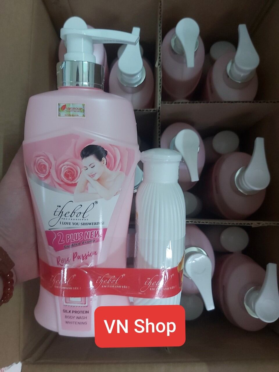 Sữa Tắm Thebol Tinh Chất Nước Hoa 2 Plus 925G