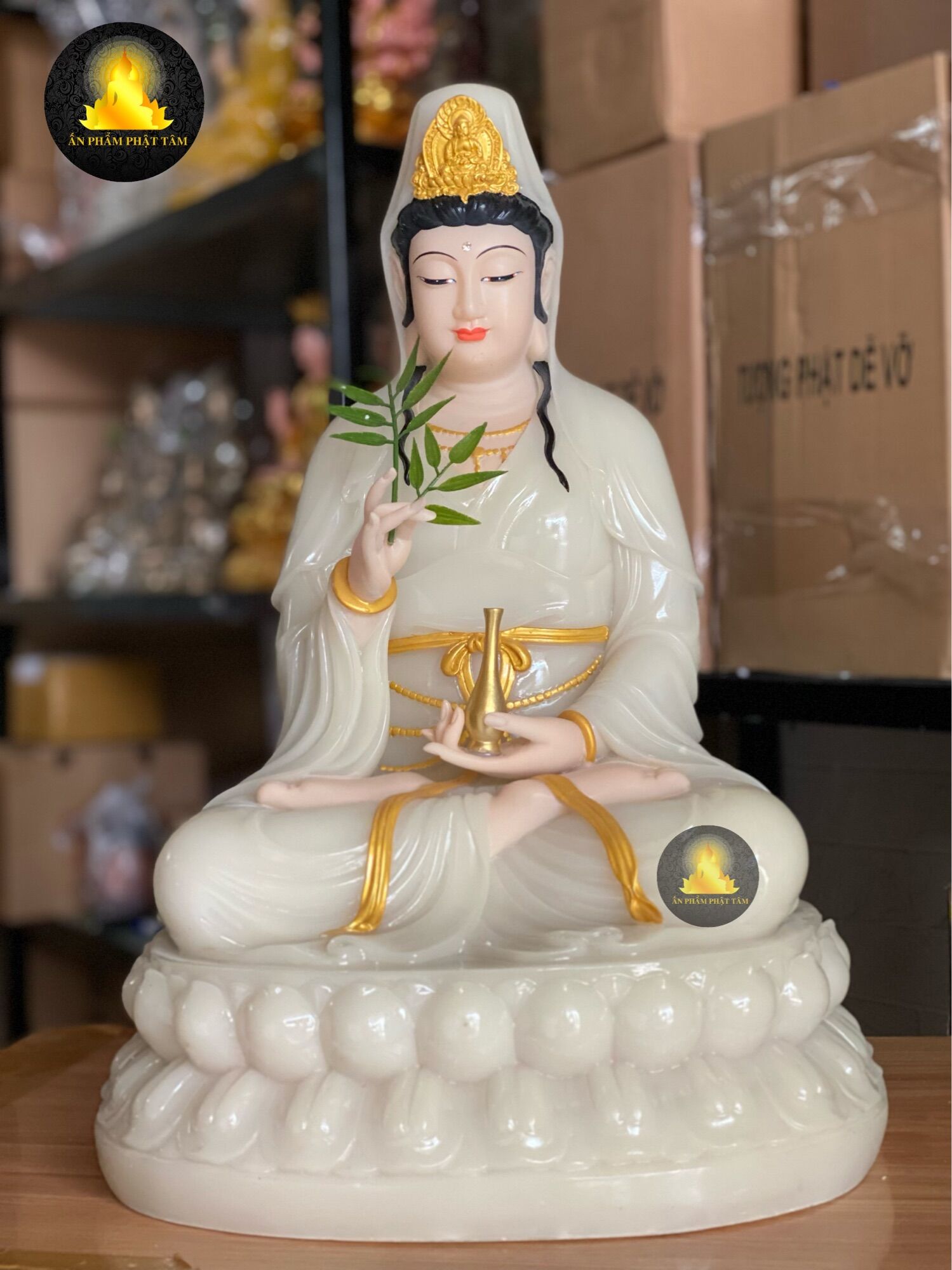 Tượng quan thế âm 50cm bộ đá thạch anh