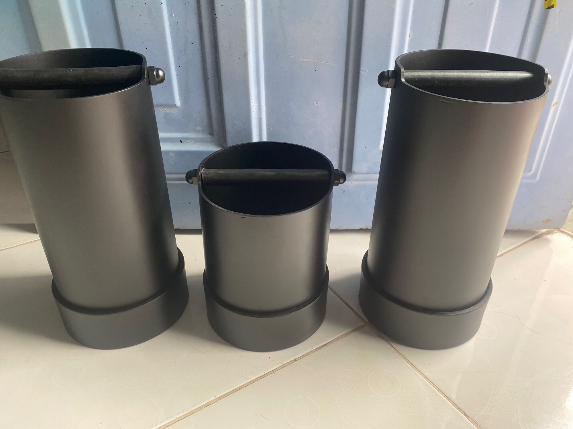 Hộp đập bã cà phê cao 80cm- giảm tiếng ồn - loại đứng cafe expresso