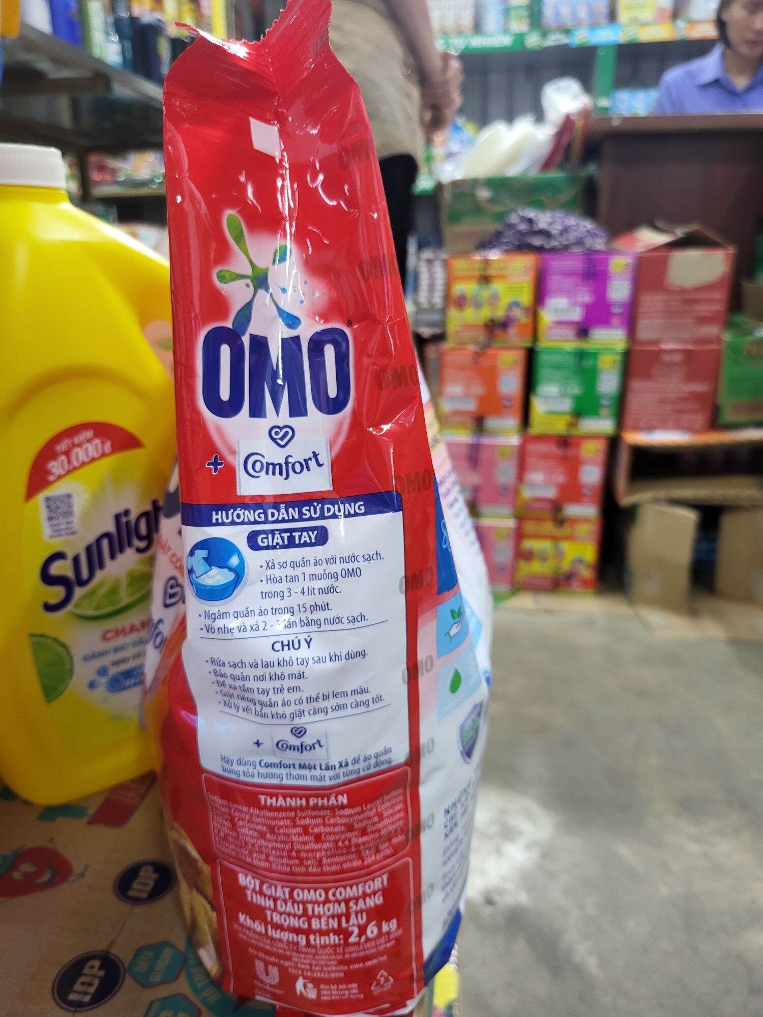 Bột giặt OMO 2,6kg giặt tay