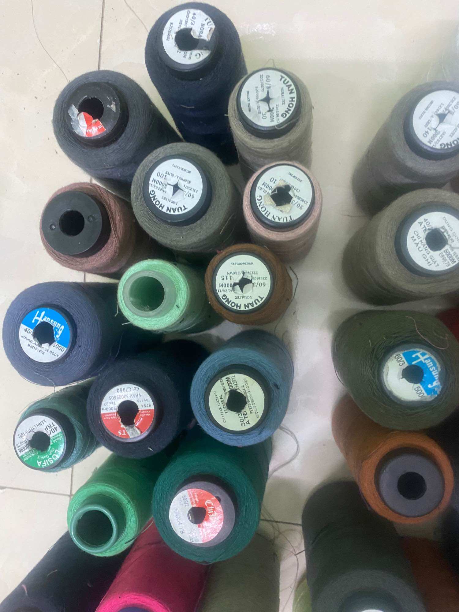 1kg chỉ may nhiều màu