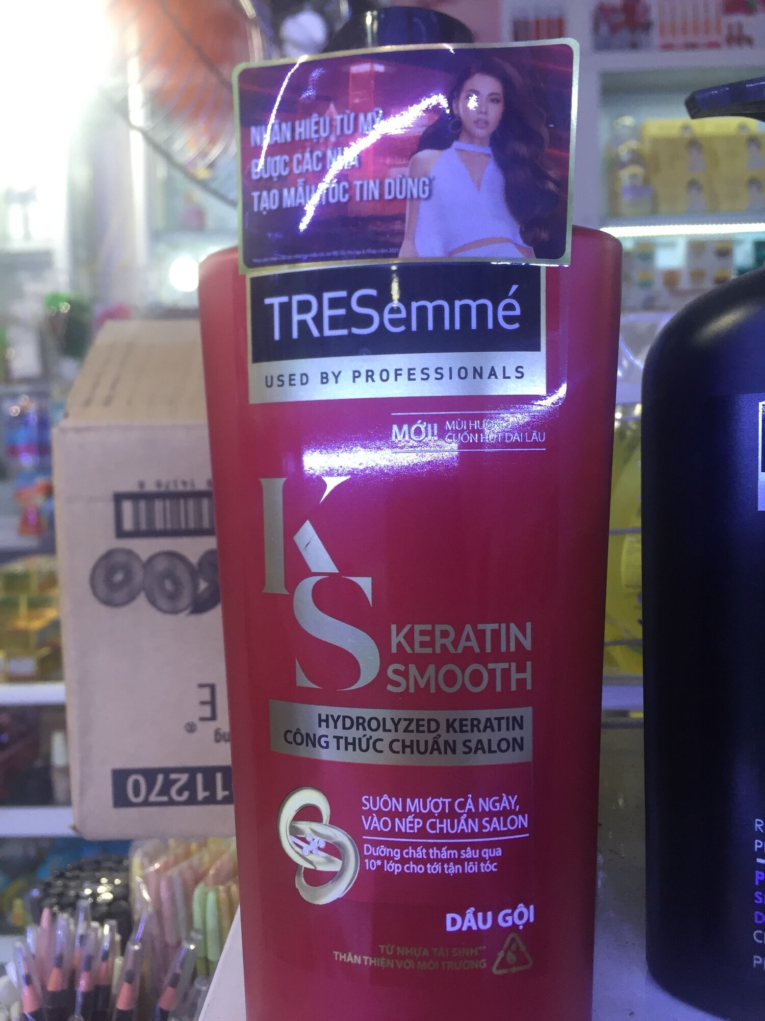 Dầu gội Tresemme Keratin Smooth 650g