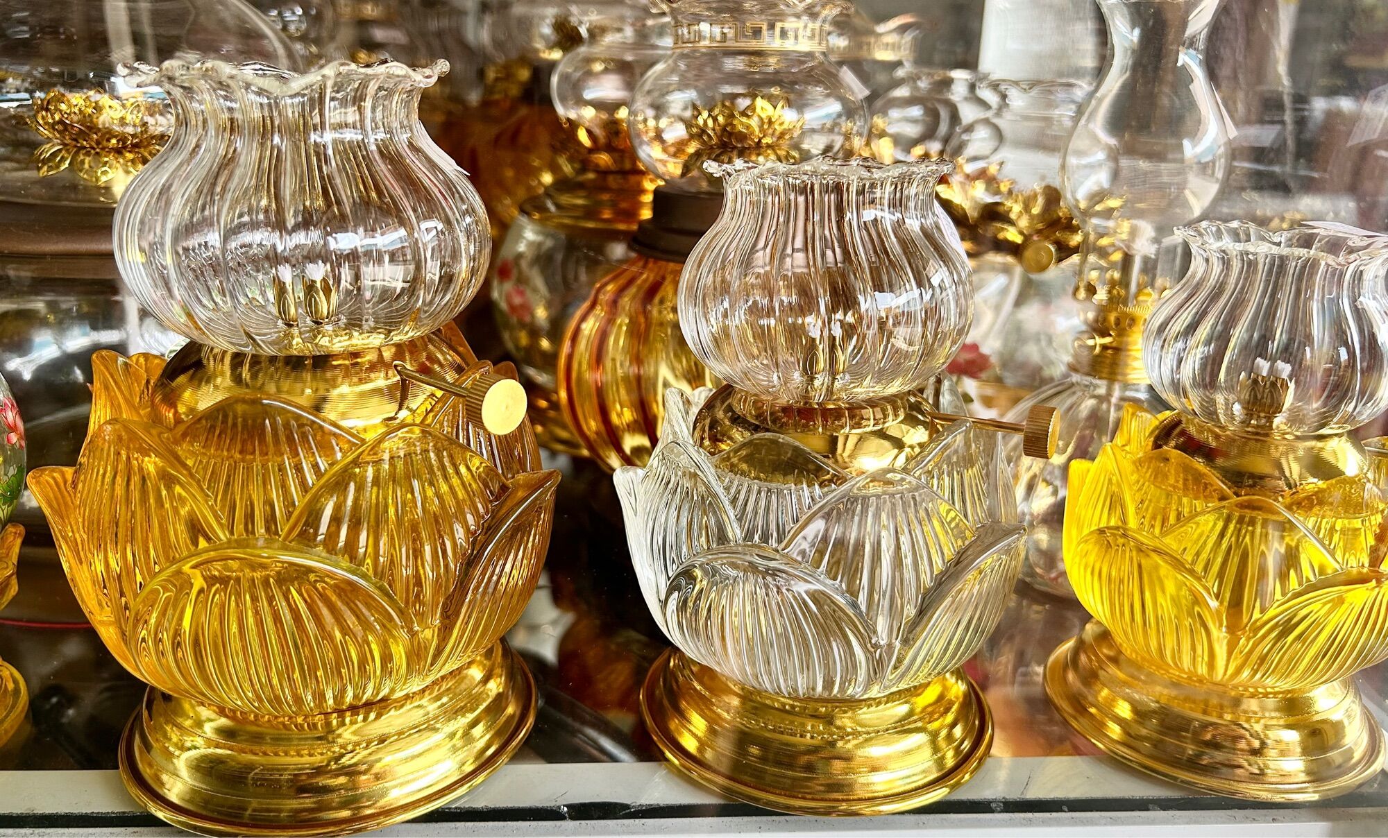 Đèn dầu lưu ly - đèn dầu cát tường - đèn sen