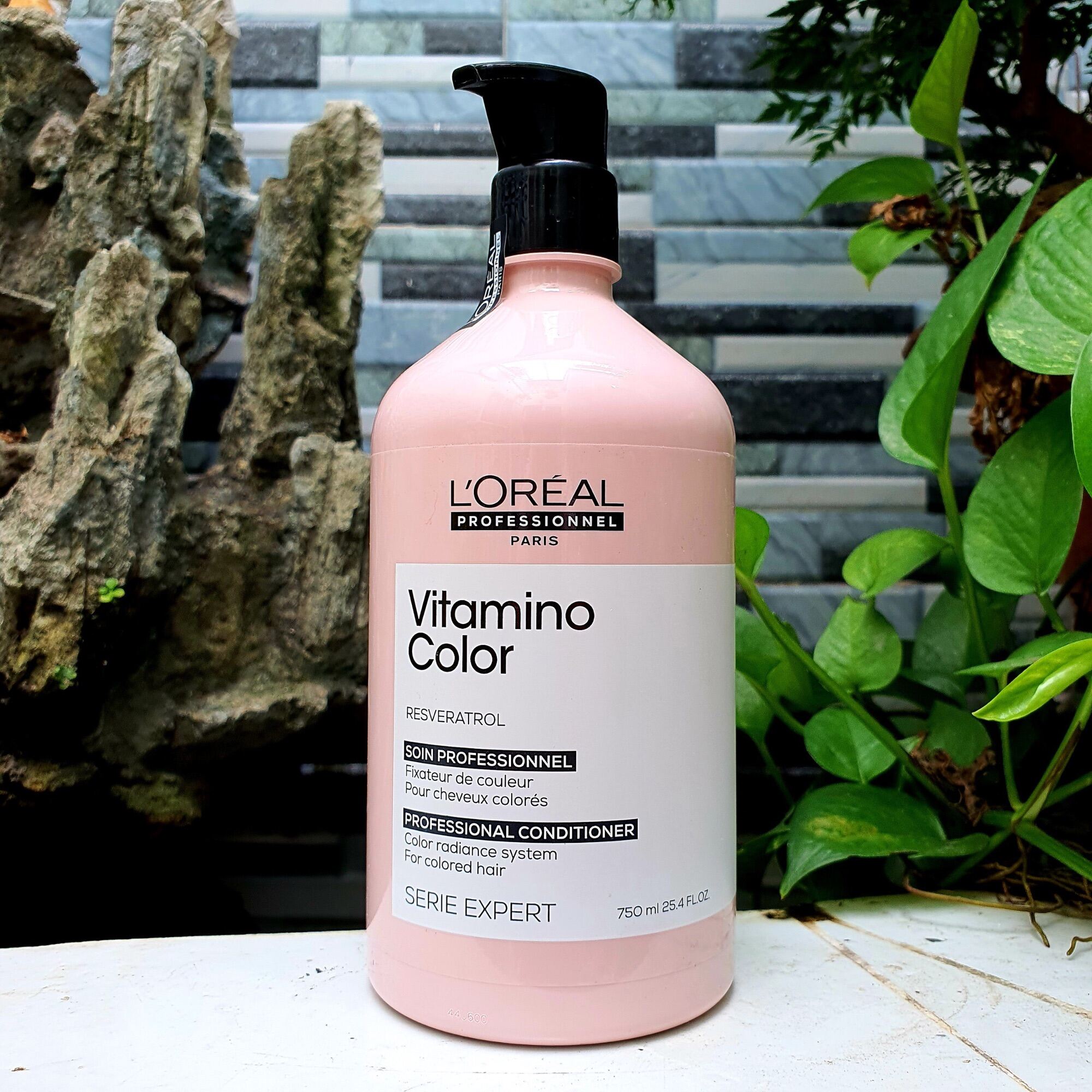 [HCM]Dầu xả tóc giữ màu nhuộm Loreal Professionnel Paris Vitamino color radiance conditioner 750ml thumbnail