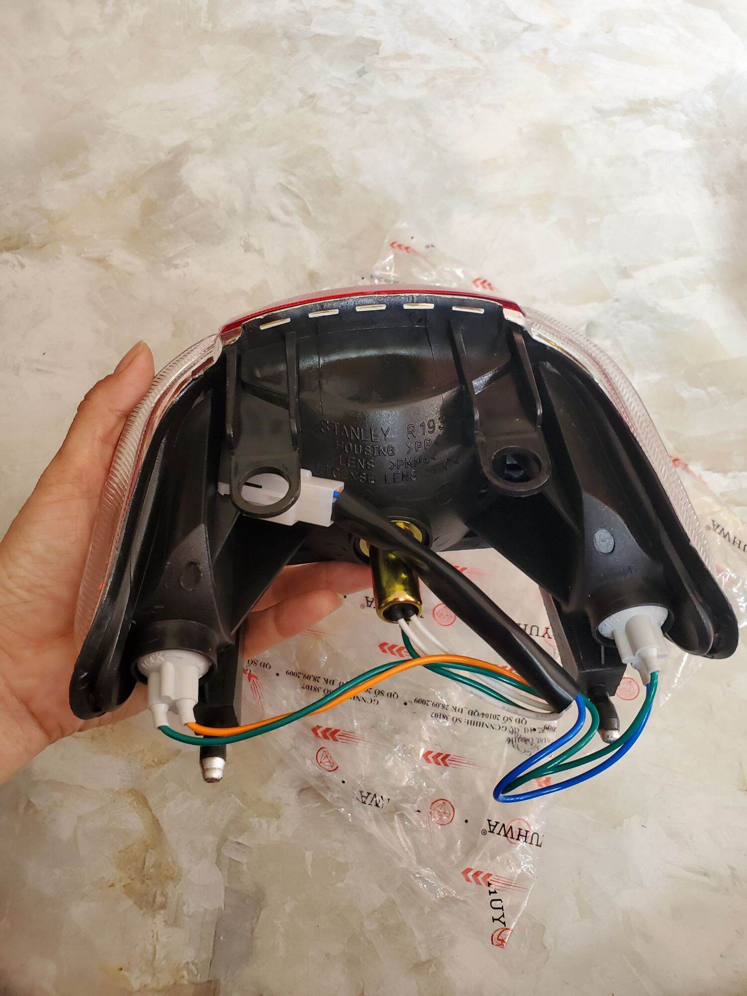 Bộ đèn lái đuôi sau xe Wave anpha thường và zin.