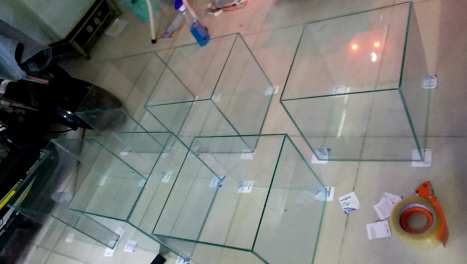 Hồ Guppy Vuông 30.30.30