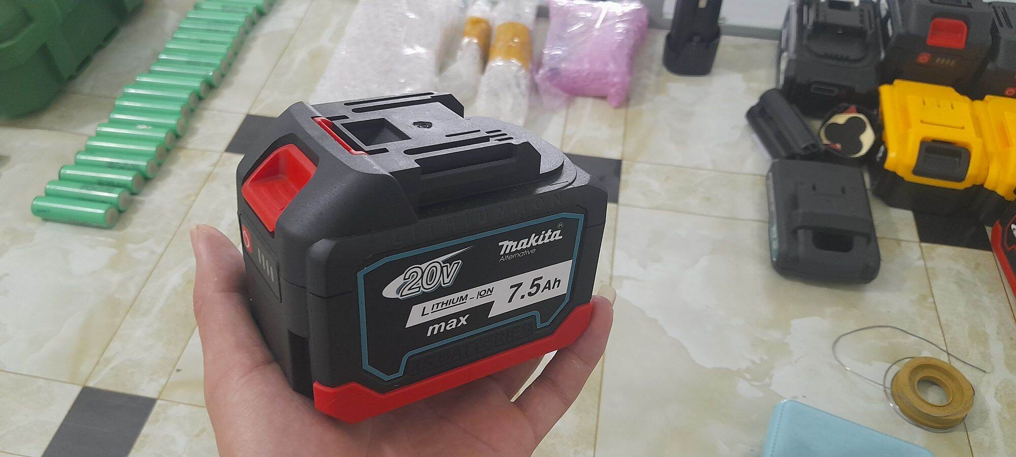 ( 12V - 10Ah ) Pin Makita bản đóng cho máy 12V dung lượng cao