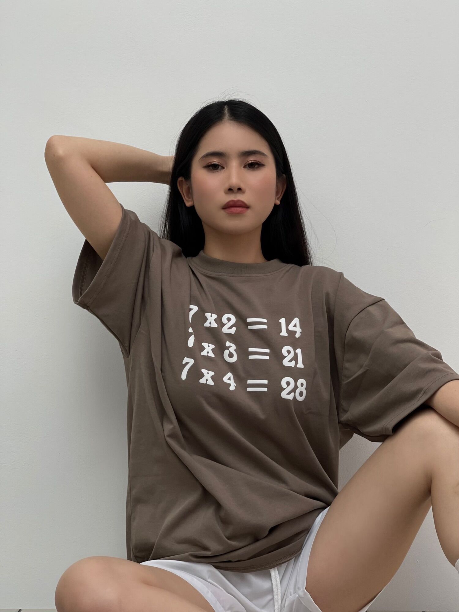 Combo áo thun Cotton và quần short dù Poly trắng