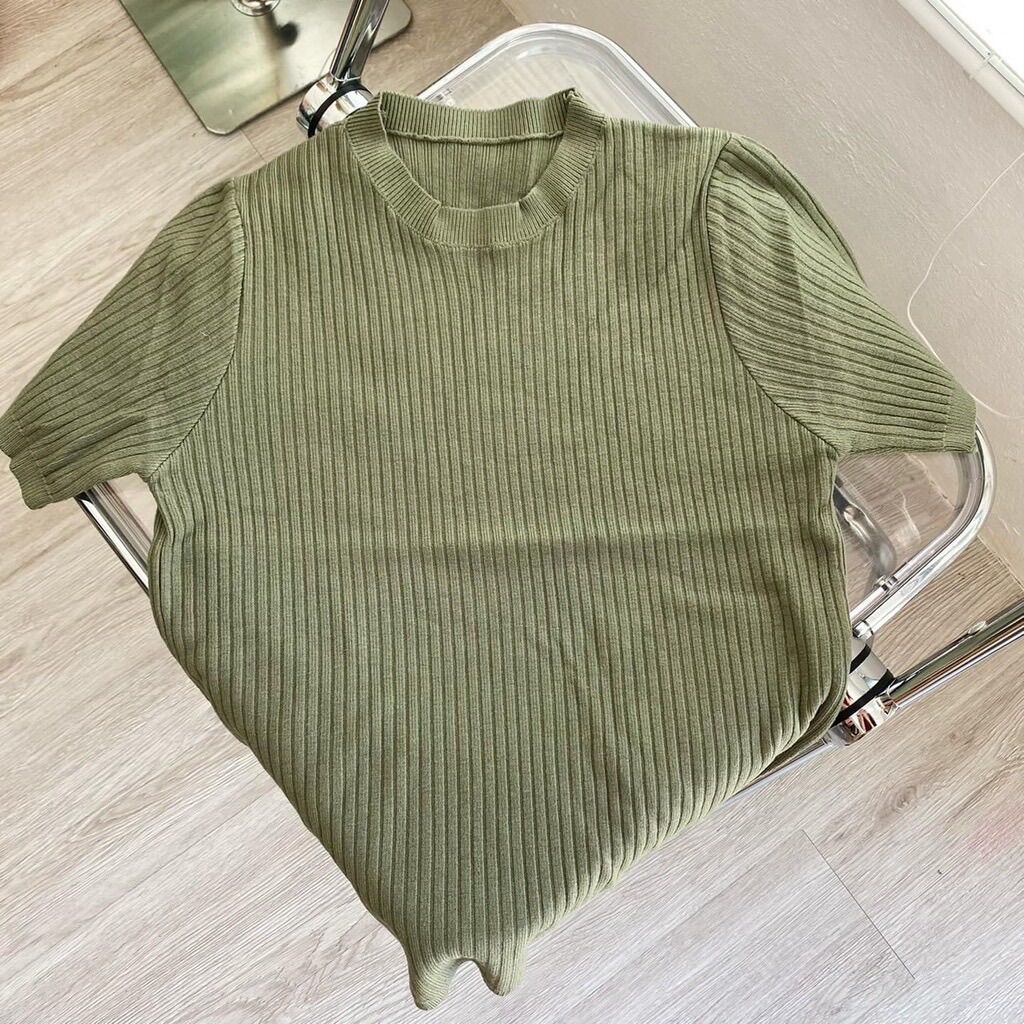 Áo len tăm trơn cộc tay cổ tròn basic dáng ôm - Lumii