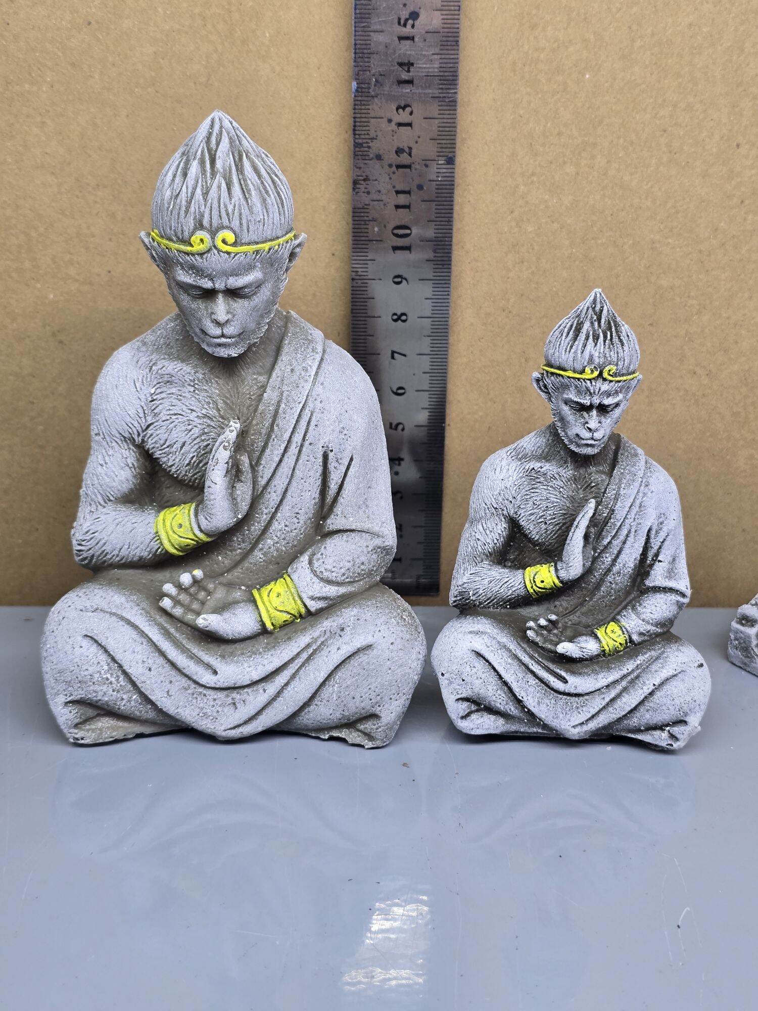 Tượng Ngộ Không ngồi Thiền