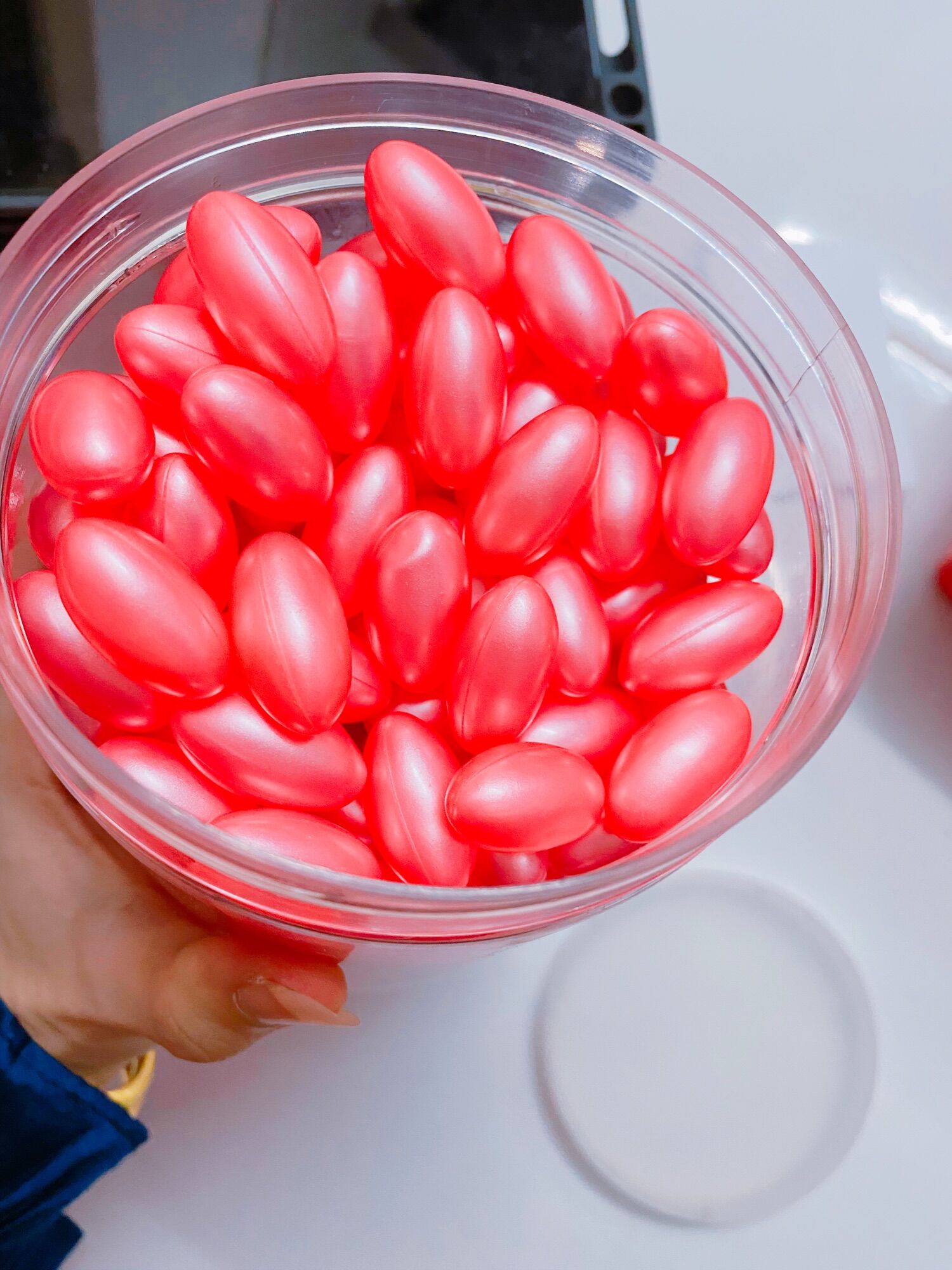 Lẻ 1 viên E đỏ dưỡng ( viên trứng đỏ )