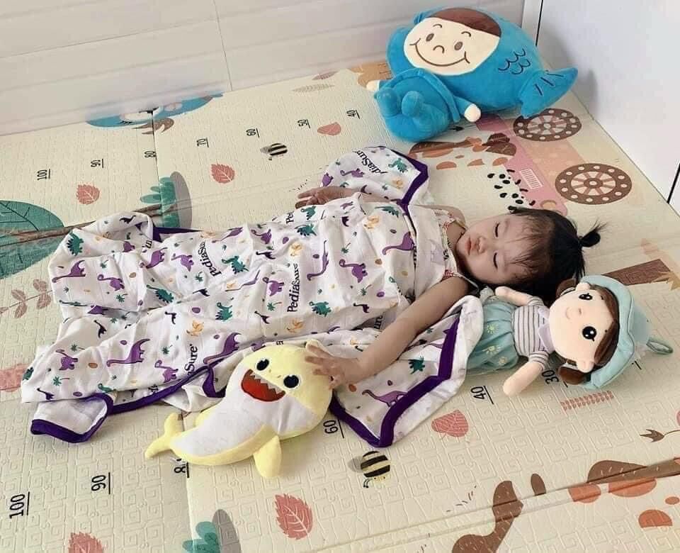 Chăn PEDIASURE bo viền SỢI TRE