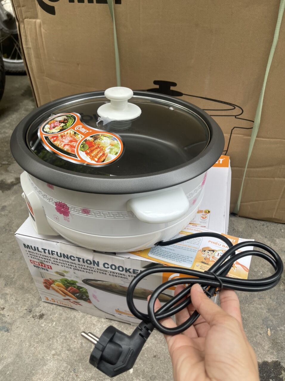 Lẩu điện Comet