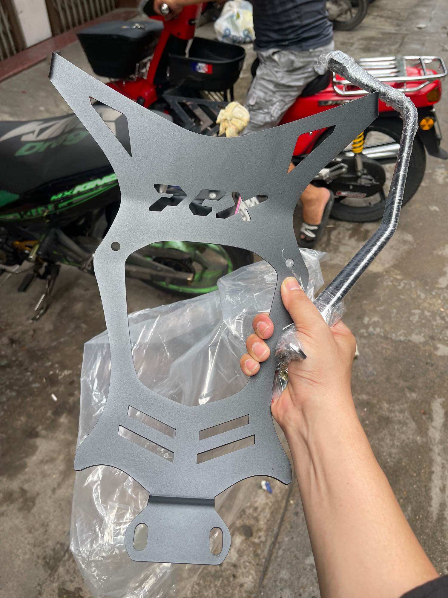 Baga giữa pcx 160cc