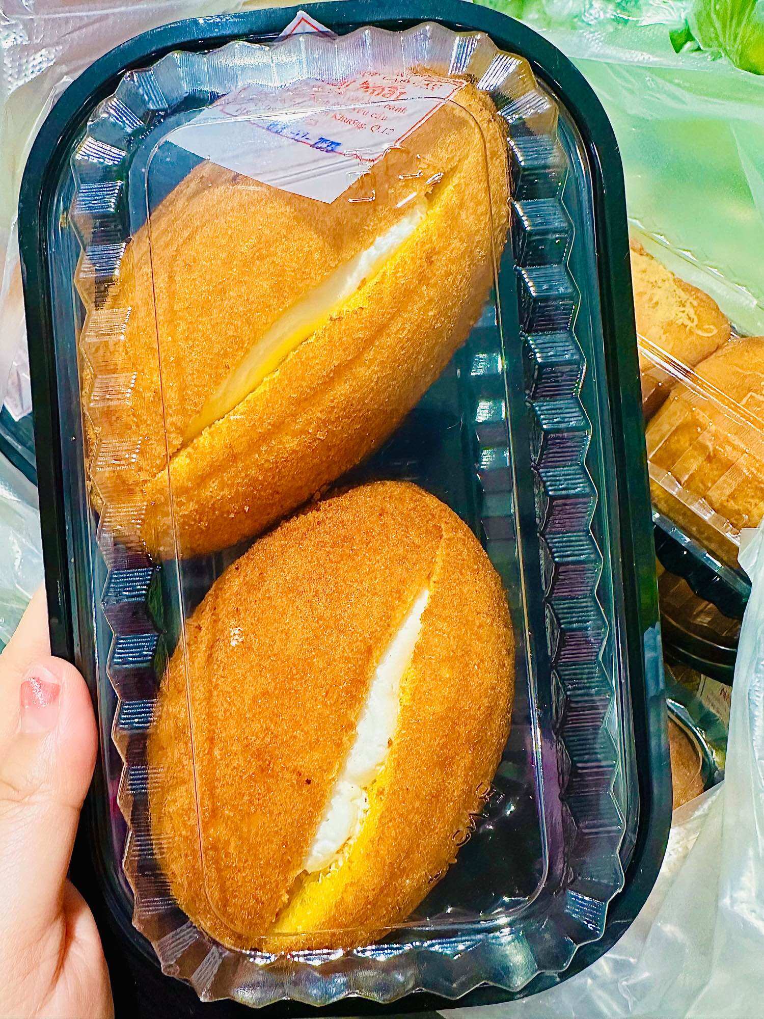 Bánh bông lan bơ - Bánh mì bơ chà bông