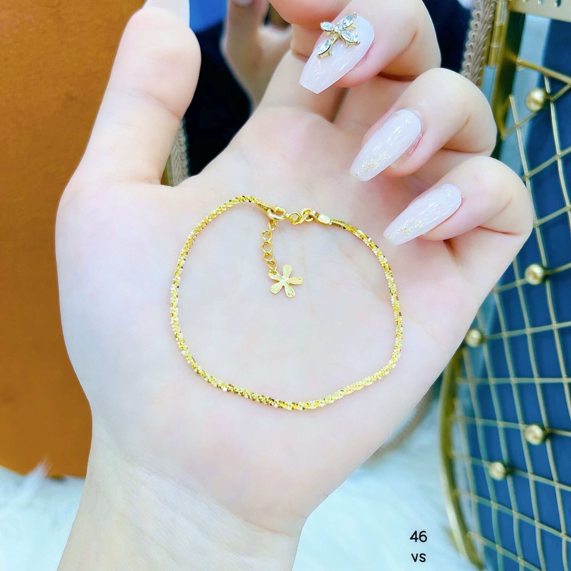 Lắc tay vàng tây xinh xắn-nhẹ nhàng - đơn giản nhưng cẫn đủ lm ce tu tin