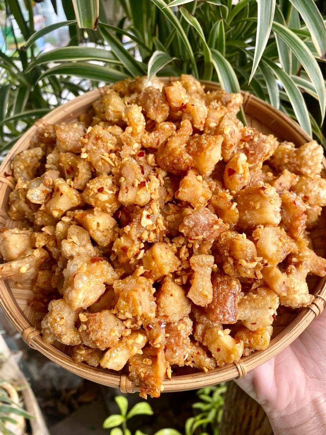 tóp mỡ liền da mắm tỏi 200g ,cay,giòn rụm,thơm lừng