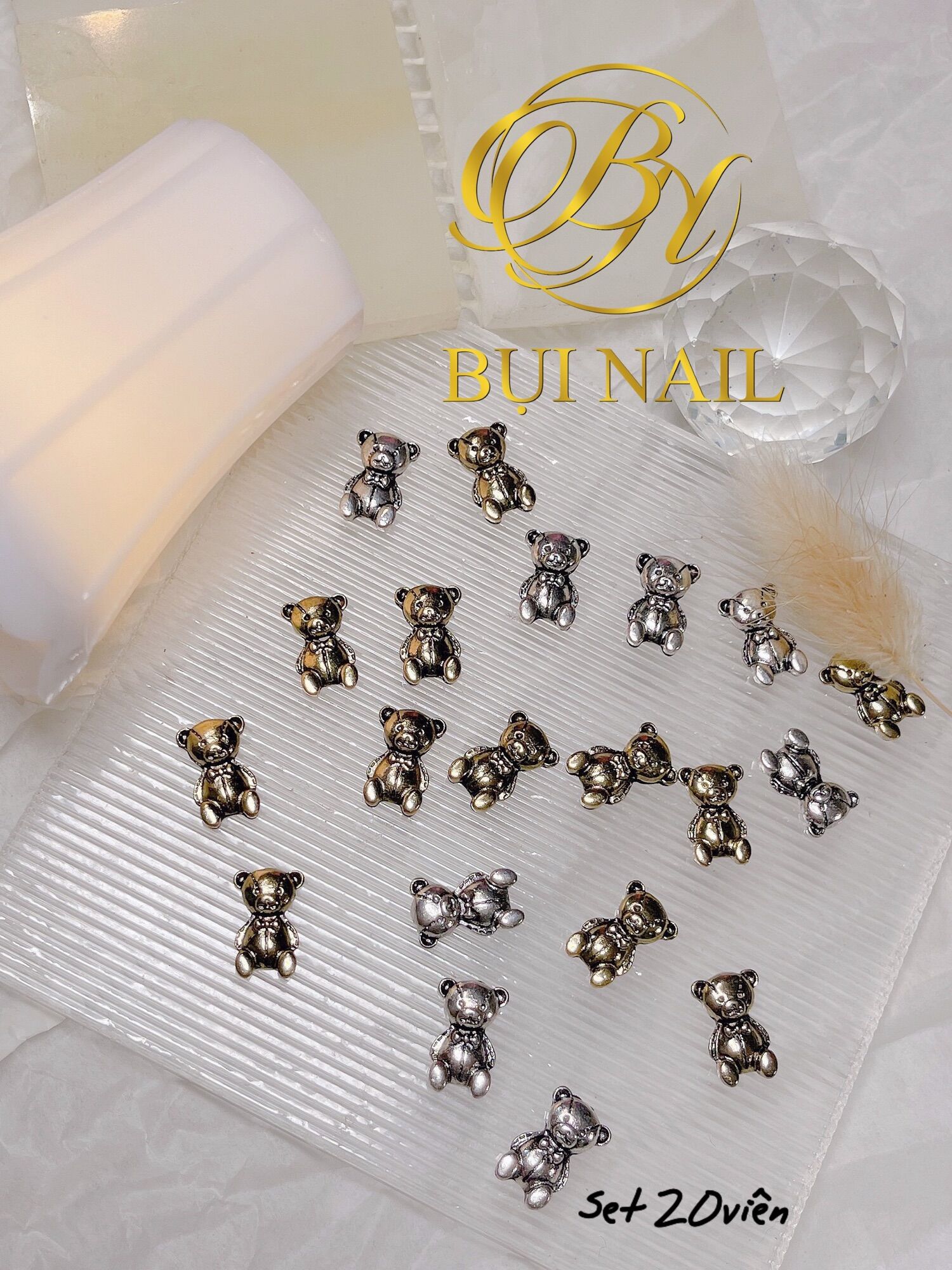 Charm gấu sắt set 20viên