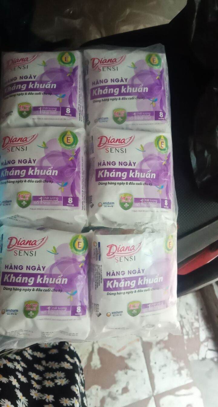 [check kỹ trước khi mua]Combo 12 gói bvs Diana hàng ngày kháng khuẩn loại 8 miếng