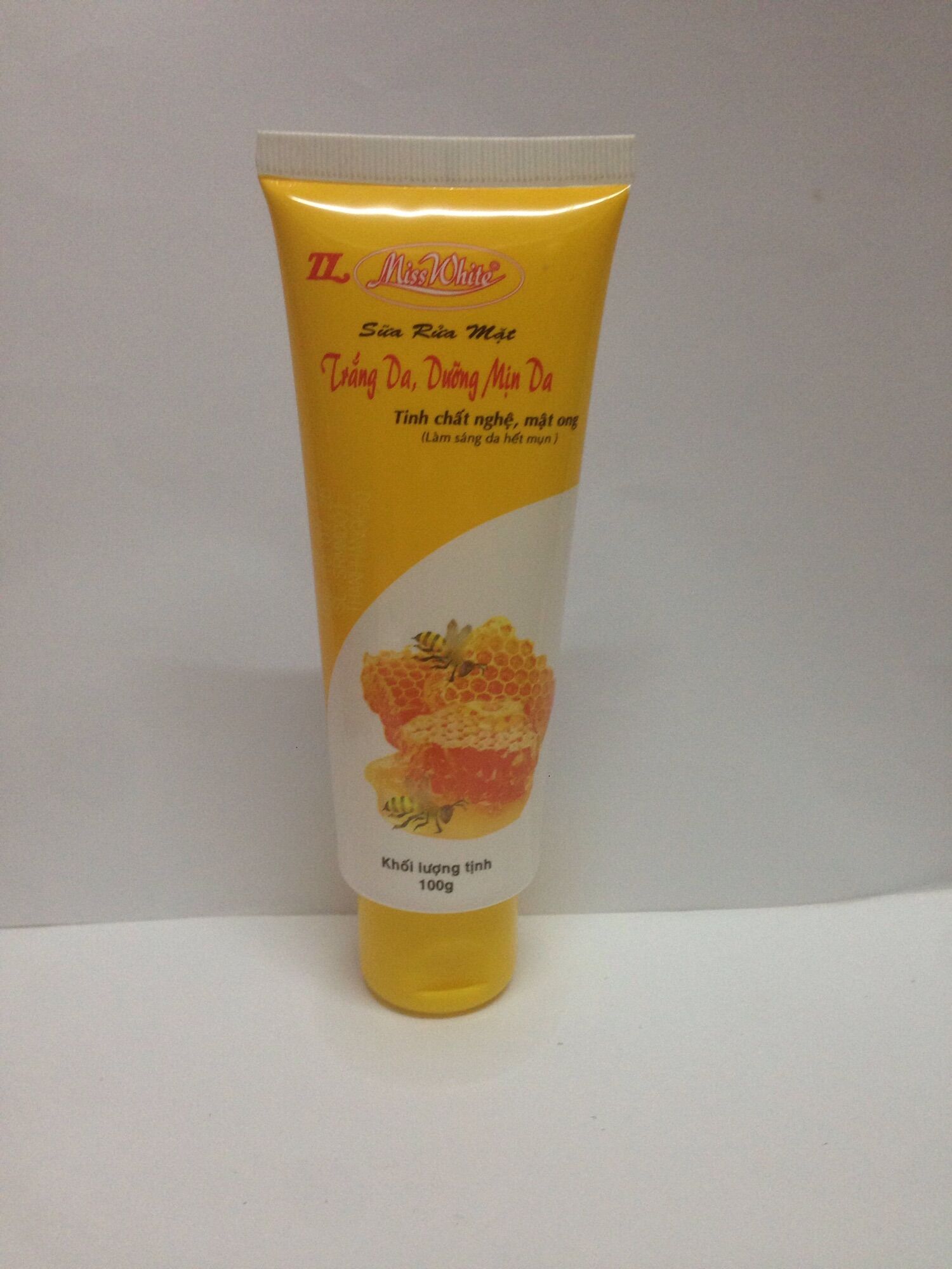 Sữa rửa mặt trắng da miss white 100g