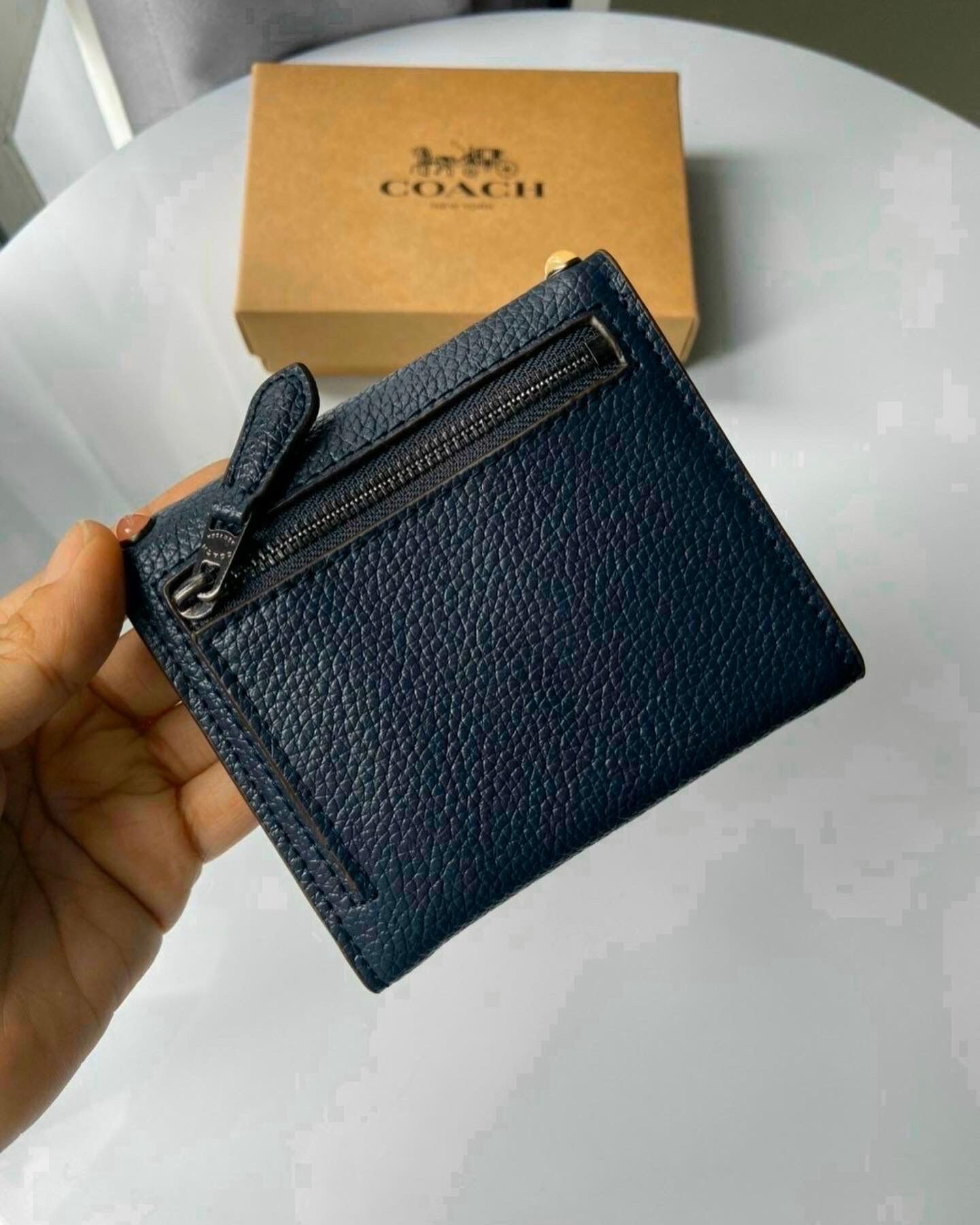 Ví Coach nắp bì thư full box